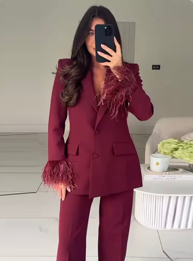 Costume Blazer et pantalon pour femmes, plumes élégantes
