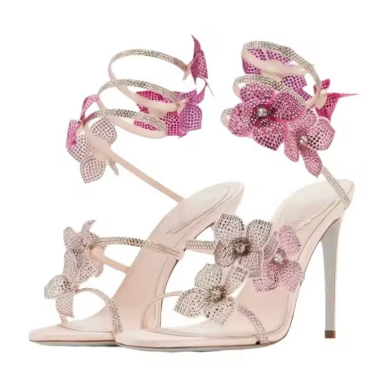 Sandales à Talons Hauts – Fleur en Cristal & Bride Fine à la Cheville