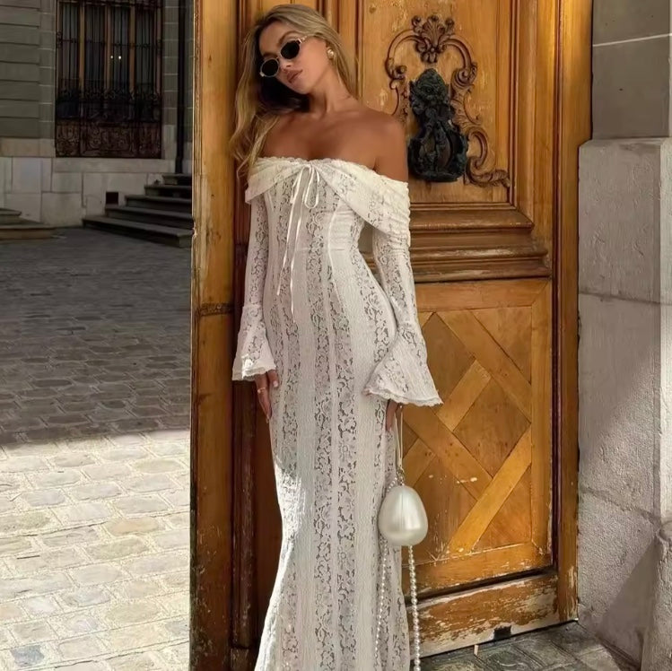 Robe Blanche Hors de l’Épaule – Moulante, Élégante & Dentelle