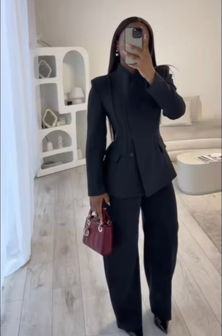 Ensemble Blazer Cintré Femme – Chic & Élégant