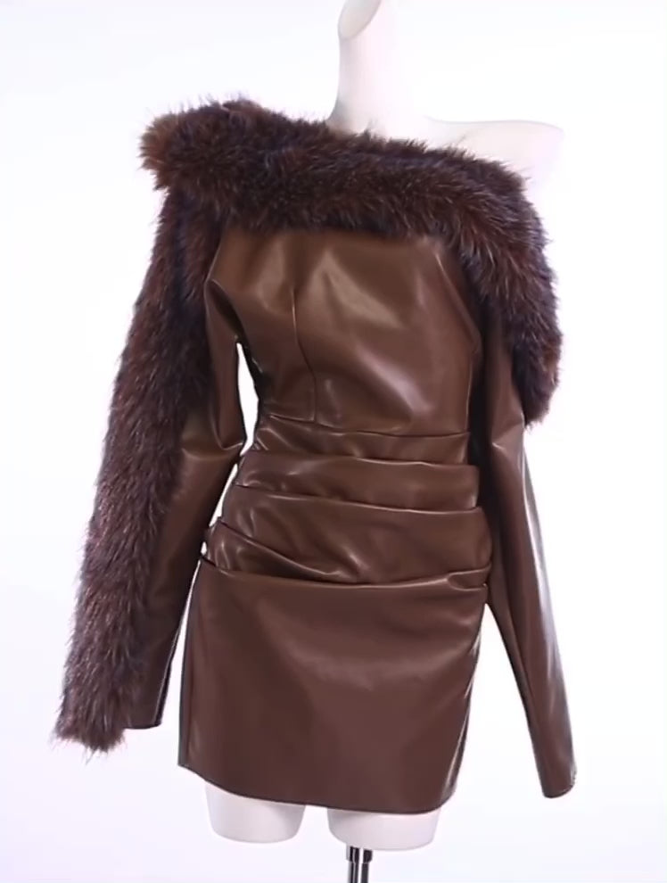 Mini-Robe Sexy en Faux Cuir – Fourrure